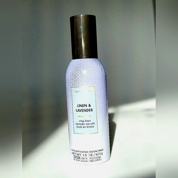 Bath & Body Works Linen & Lavender Room Spray - Picture 2 of 2